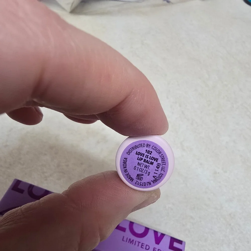 Color Street Love Is Love Tinted Lip Balm 102‎ Limited Edition Purple 0.1oz NEW